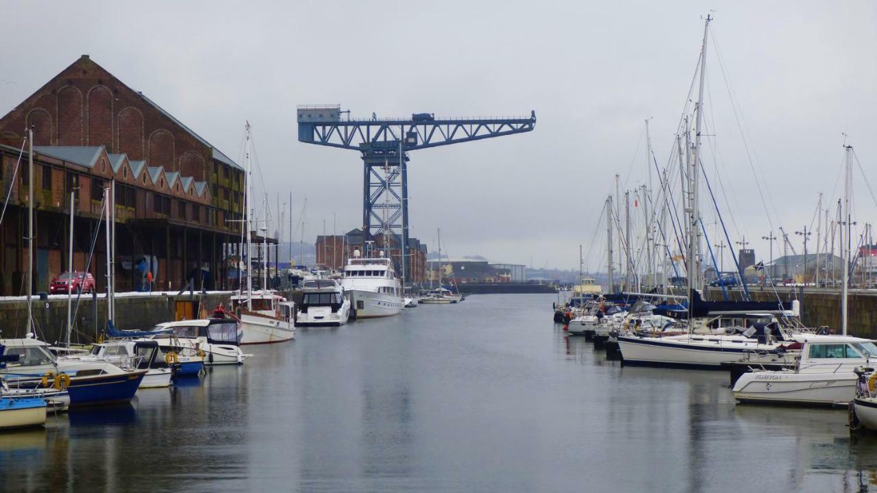 Loft Apartment Port Glasgow Bagian luar foto